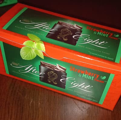 Bombonjera After Eight jagoda 200g-slika