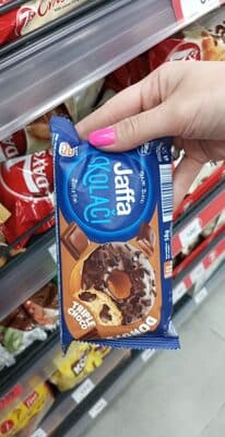 Krofna prelivena Triple choco 58g Jaffa-slika