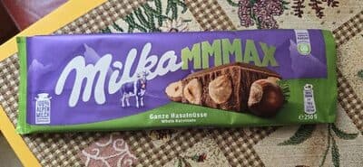 ČOKOLADA MILKA 250G WHOLE HAZELNUTS-slika