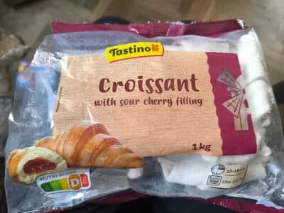 Kroasani sa višnja nadevom MK10 1kg-slika
