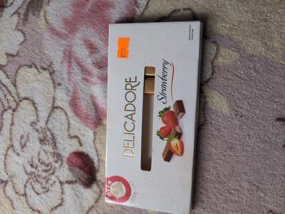 ČOKOLADA DELICADORE JAGODA 200G-slika