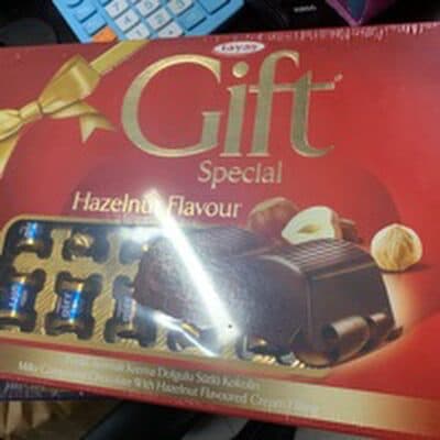 TOP BOMBONJERA GIFT LEŠNIK 180G-slika